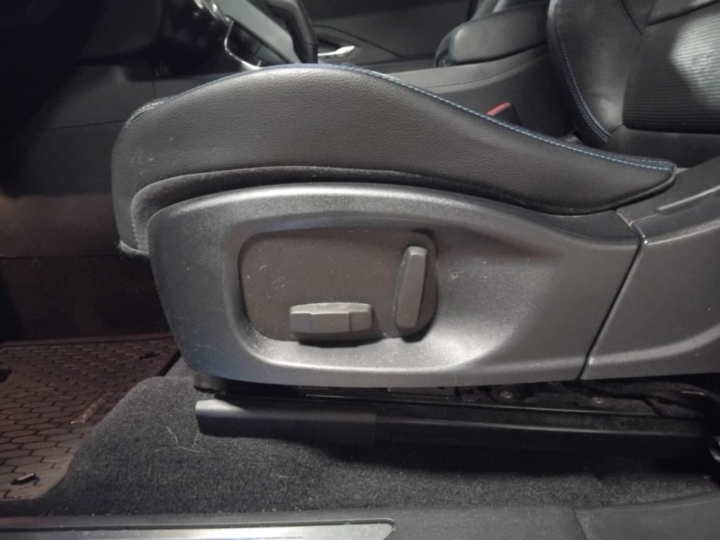 JAGUAR E-Pace 2.0 D 180 CV AWD aut. R-Dynamic S - 14