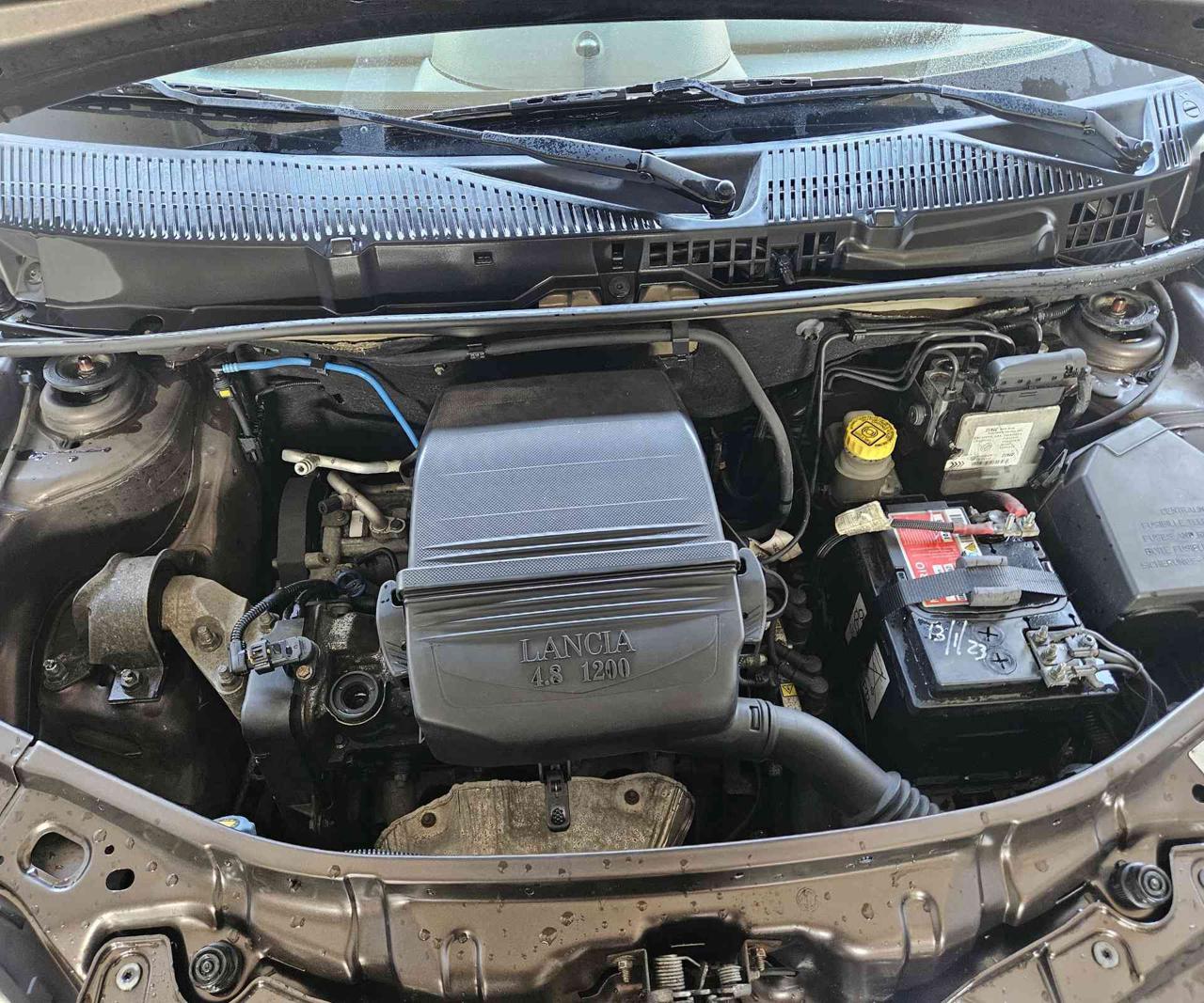 LANCIA Ypsilon 1.2 Versus - 11