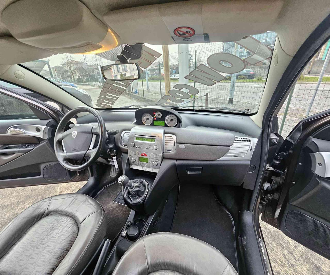 LANCIA Ypsilon 1.2 Versus - 17