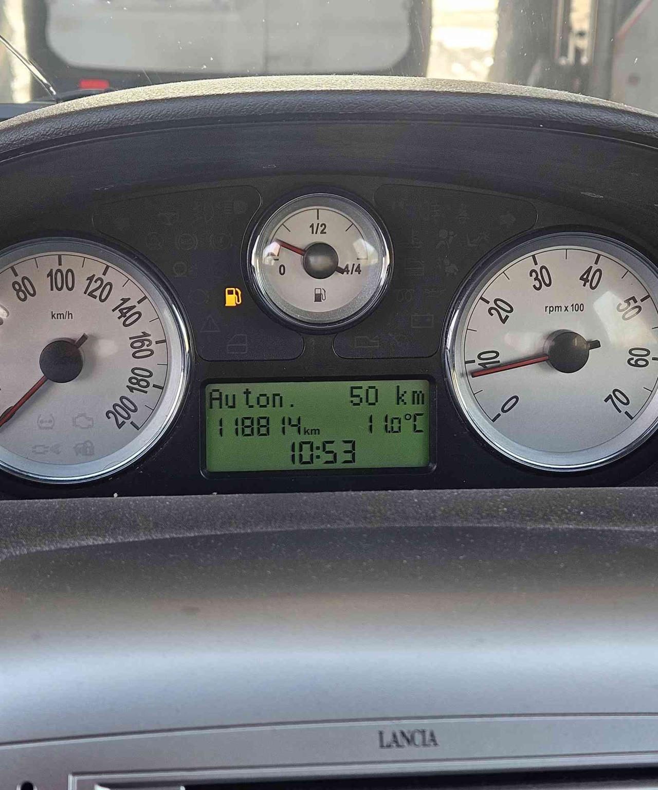 LANCIA Ypsilon 1.2 Versus - 10