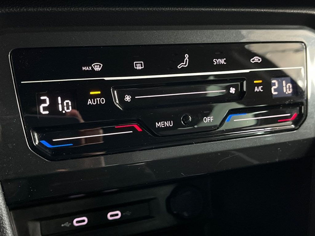 VOLKSWAGEN Tiguan 1.5 TSI 150 CV DSG ACT R-Line - 14