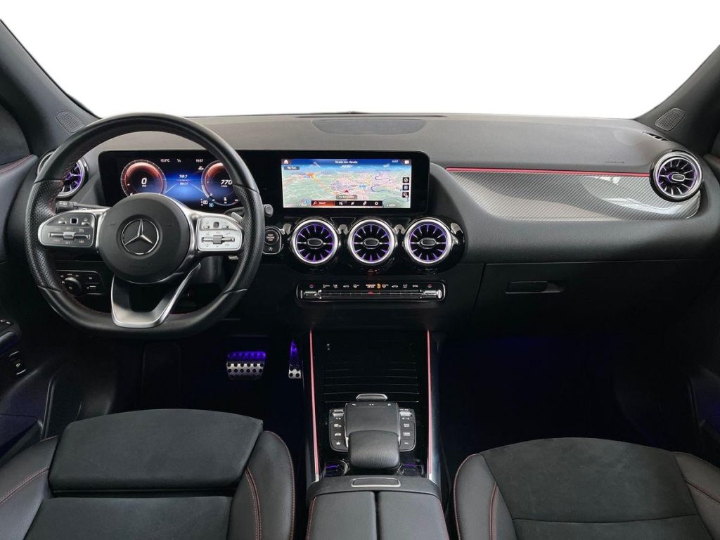 MERCEDES-BENZ GLA 200 d Automatic Premium - 9
