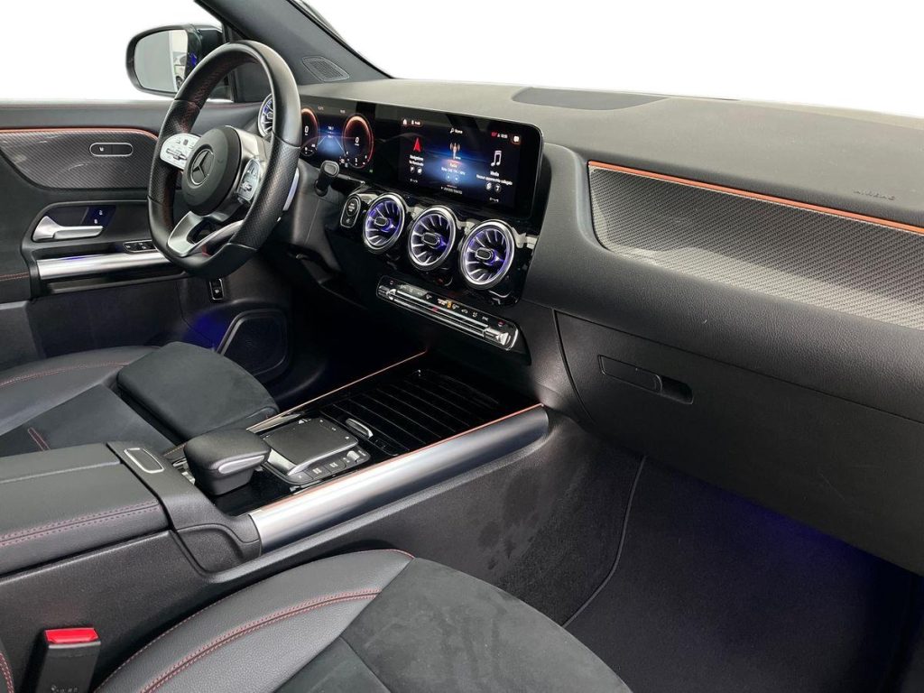 MERCEDES-BENZ GLA 200 d Automatic Premium - 15