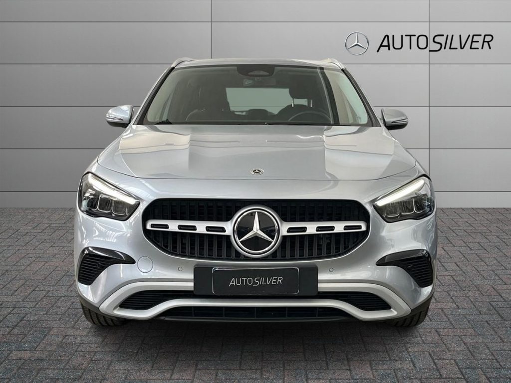 MERCEDES-BENZ GLA 180 d Automatic Advanced - 3