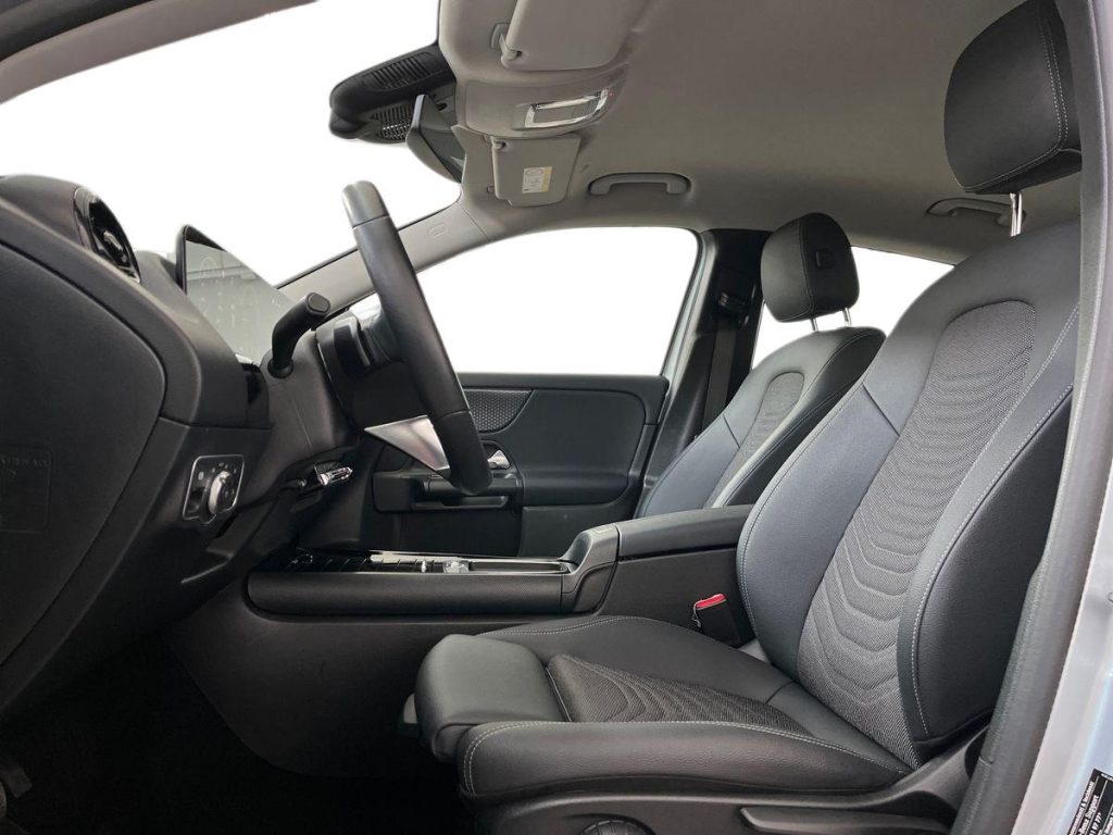 MERCEDES-BENZ GLA 180 d Automatic Advanced - 10