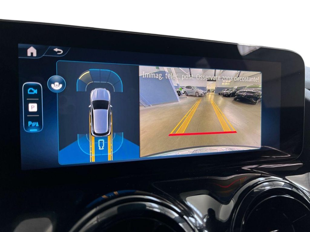 MERCEDES-BENZ GLA 180 d Automatic Advanced - 12