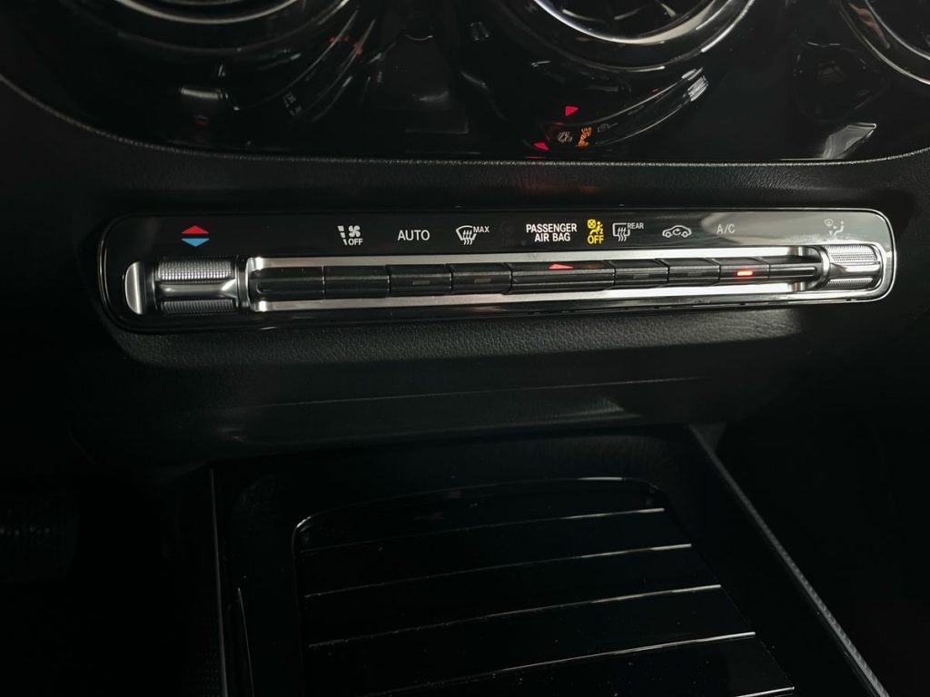 MERCEDES-BENZ GLA 180 d Automatic Advanced - 14