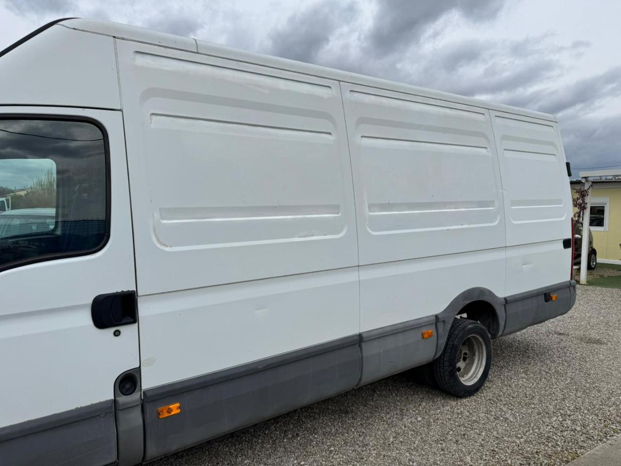 IVECO Daily 35C13V/BarTor2.8 TDI PL-TM-RG Furg - 3