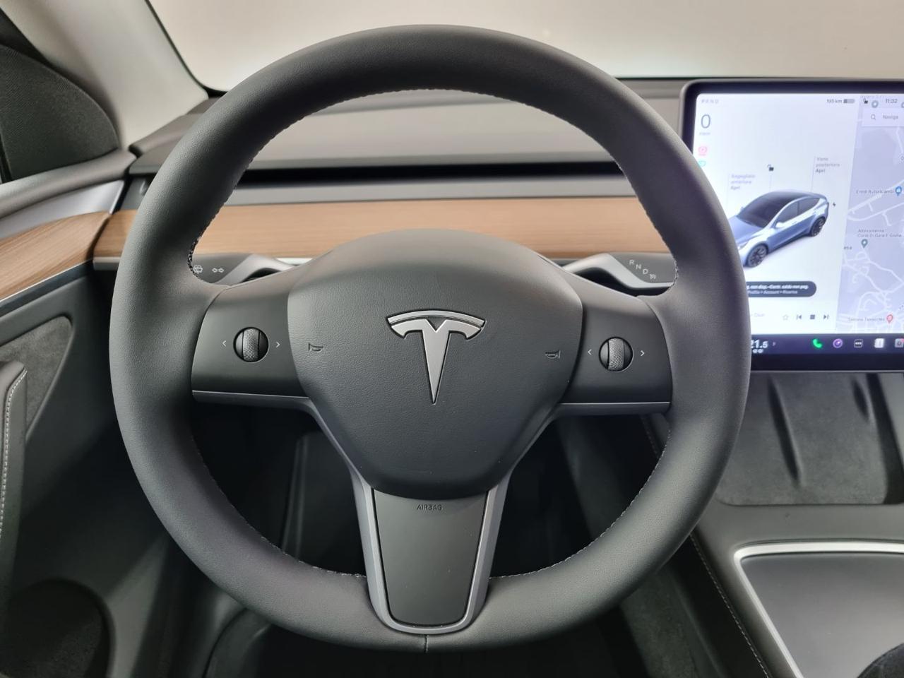 TESLA Model Y AWD Performance - 22