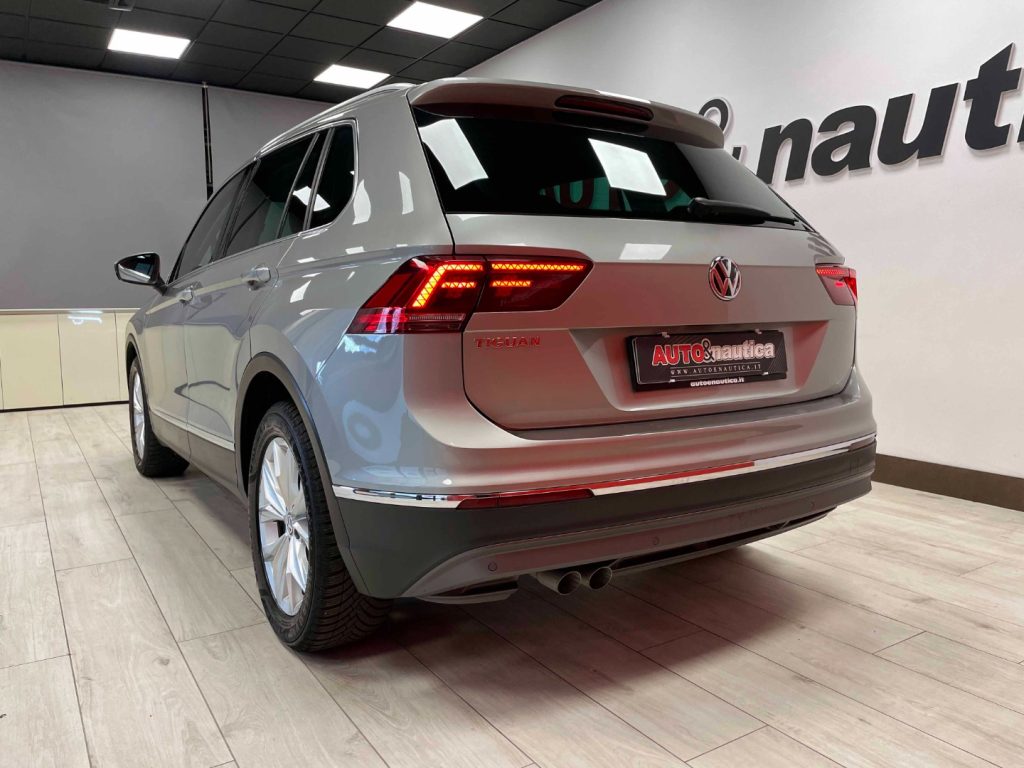 VOLKSWAGEN Tiguan 2.0 TDI ADVANCED 150CV DSG - 9