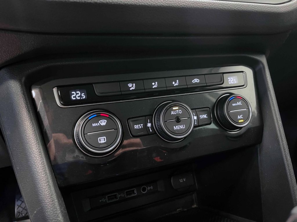 VOLKSWAGEN Tiguan 2.0 TDI ADVANCED 150CV DSG - 28