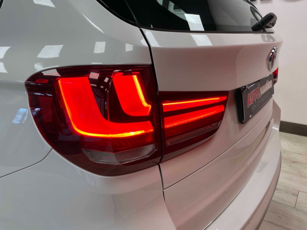 BMW X5 XDRIVE25D BUSINESS 231CV AUTO - 13