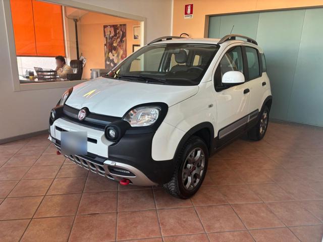 FIAT Panda Cross Bianco metallizzato