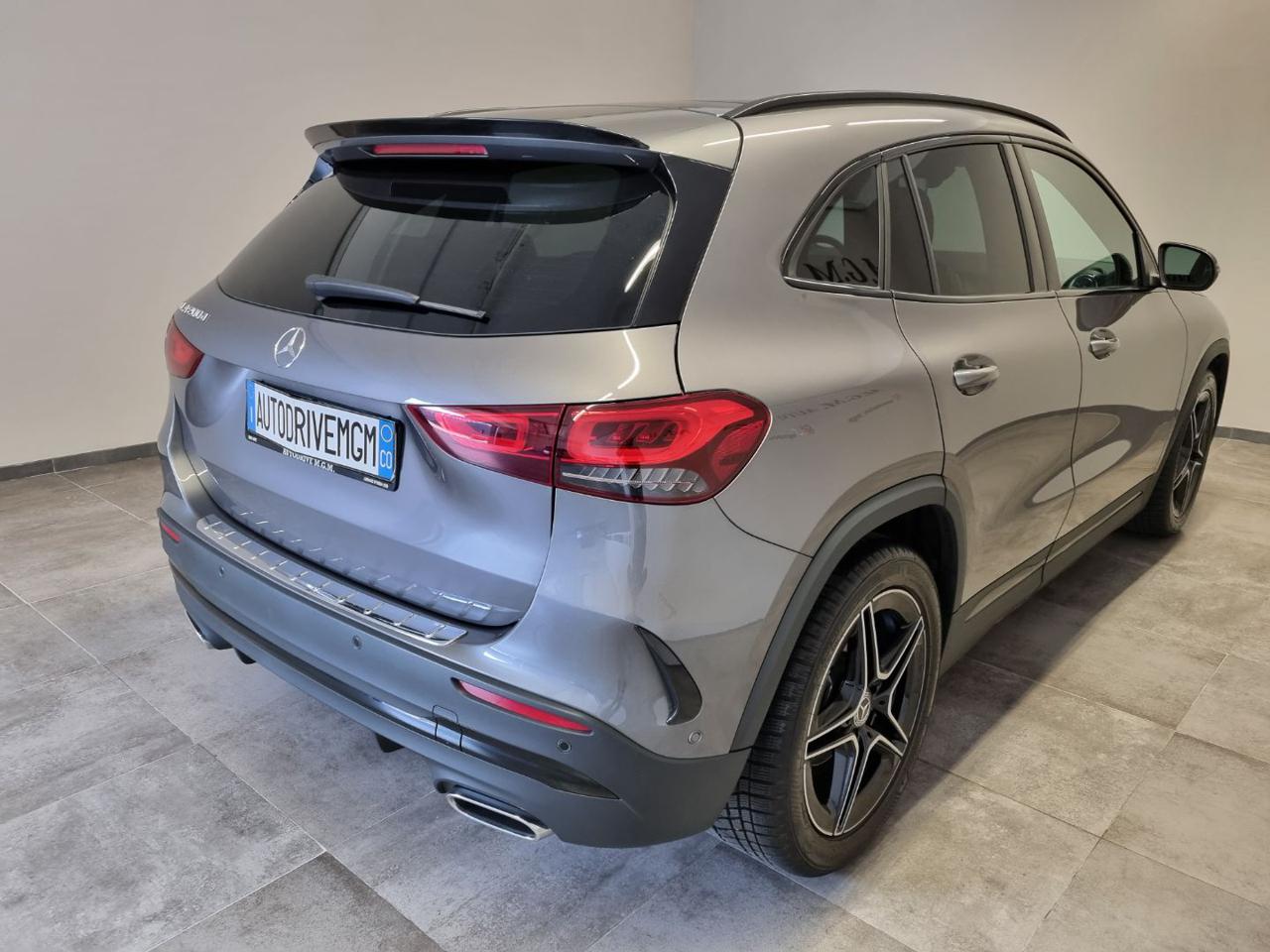 MERCEDES-BENZ GLA 200 d Automatic AMG Line Premium - 17