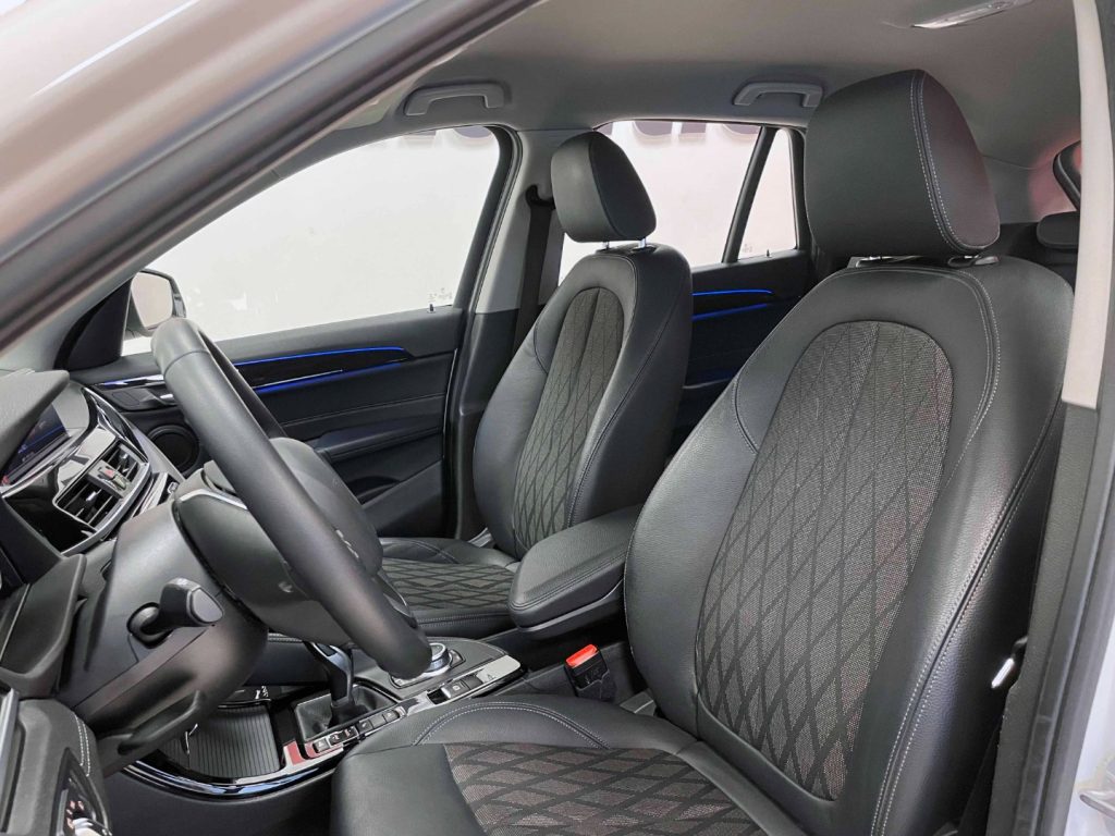 BMW X1 XDRIVE18D XLINE PLUS AUTO - 17