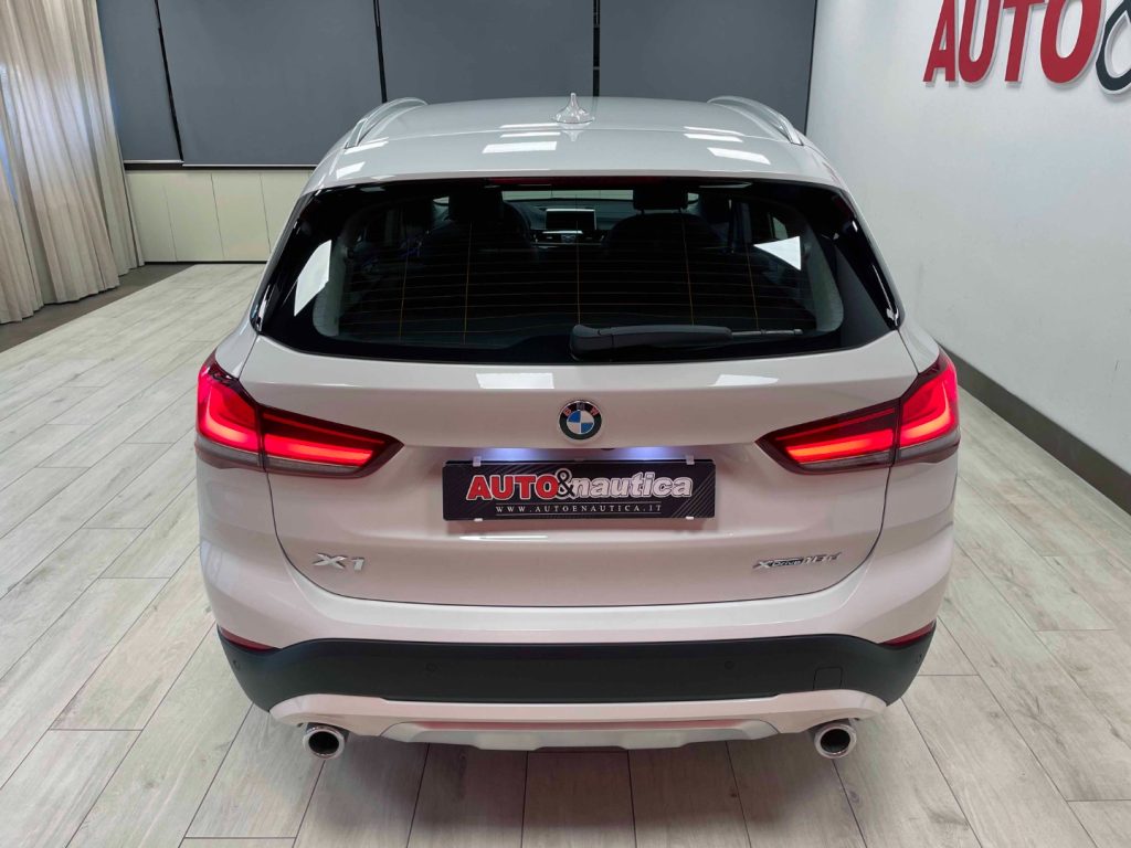 BMW X1 XDRIVE18D XLINE PLUS AUTO - 38