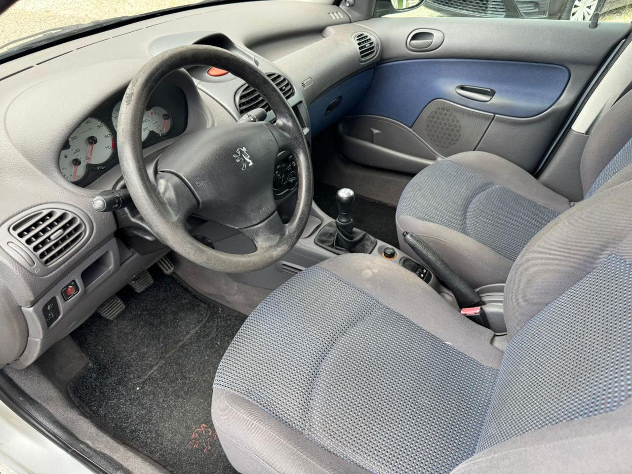 PEUGEOT 206 1.1 5p. Lee - 9