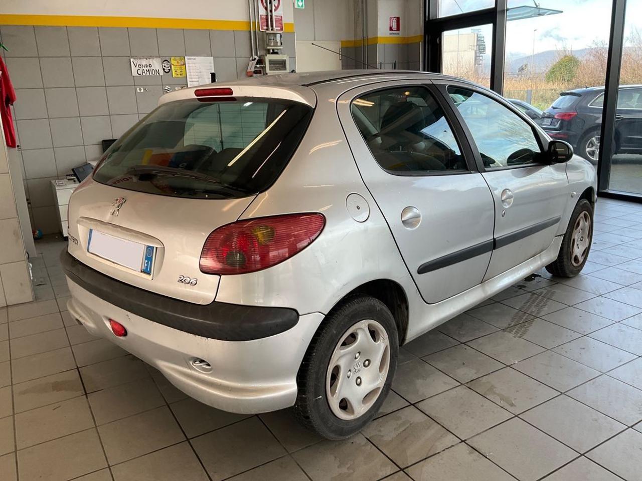 PEUGEOT 206 1.1 5p. Lee - 2