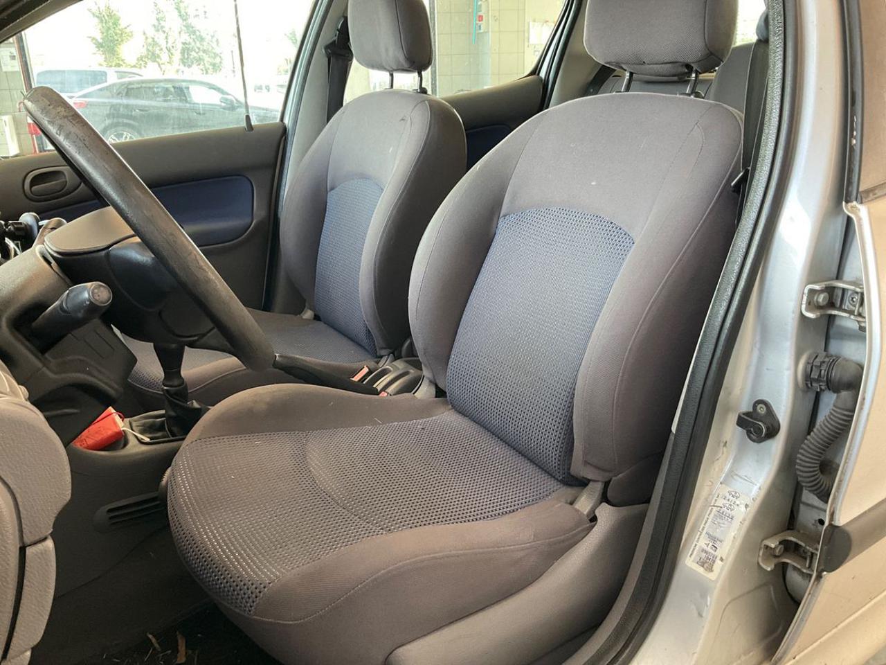 PEUGEOT 206 1.1 5p. Lee - 5