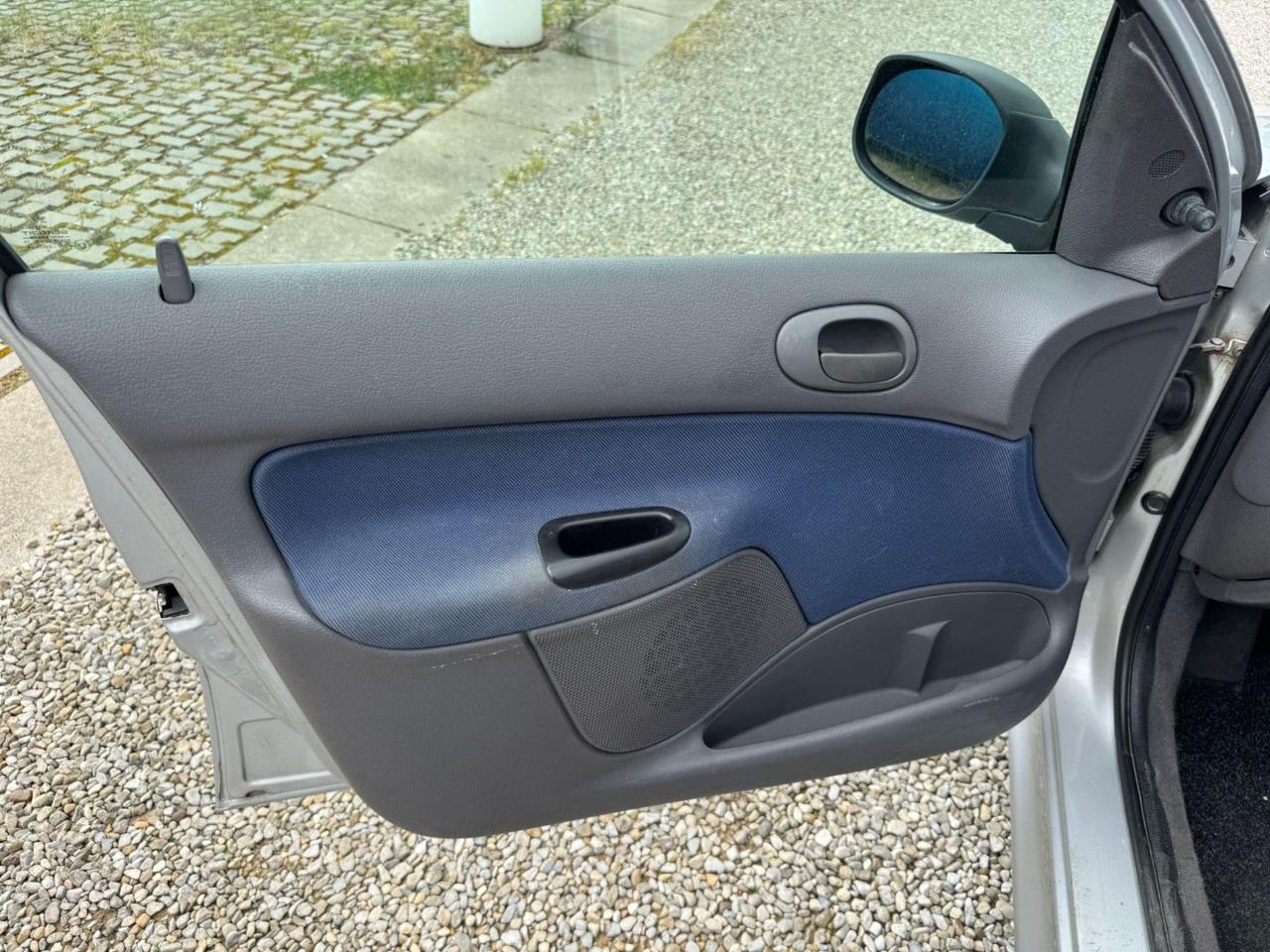 PEUGEOT 206 1.1 5p. Lee - 8