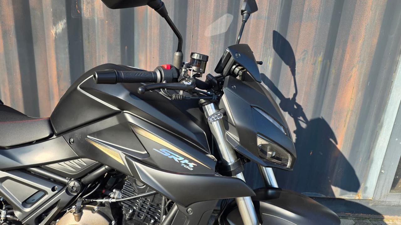 QJ MOTOR SRK 700 2024 - 9