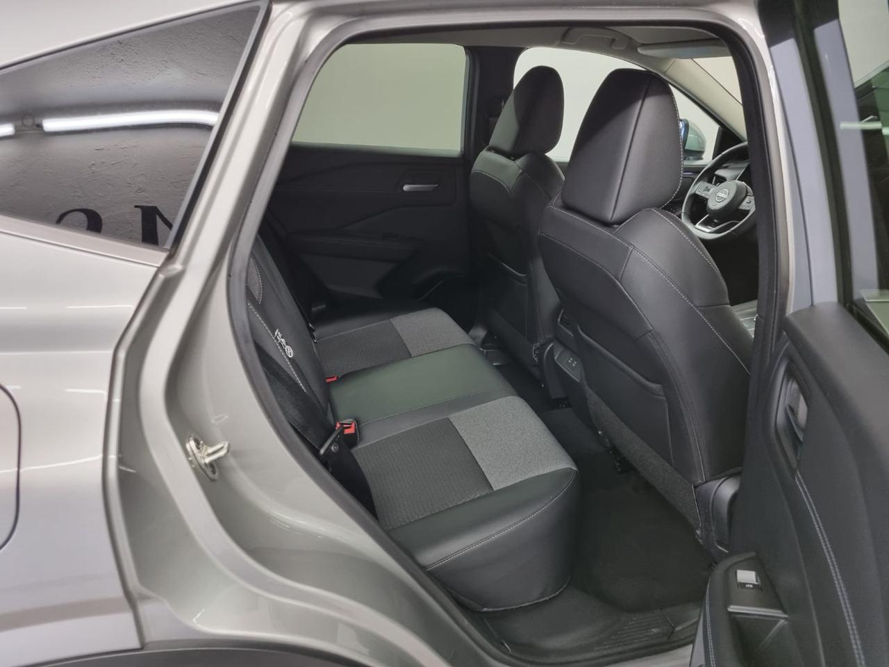 NISSAN Qashqai MHEV 158 CV Xtronic N-Connecta - 9