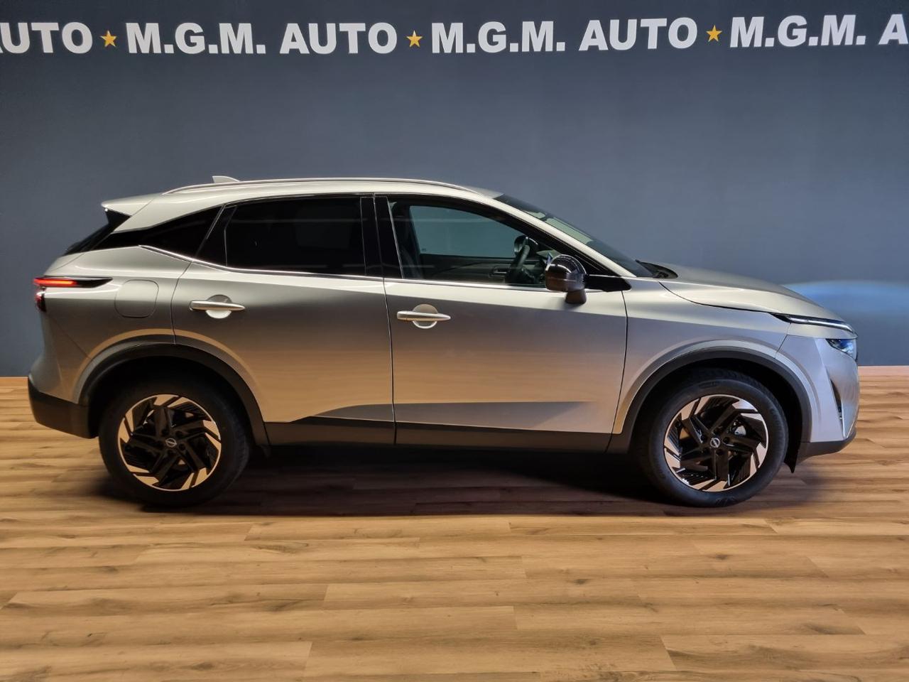 NISSAN Qashqai MHEV 158 CV Xtronic N-Connecta - 4