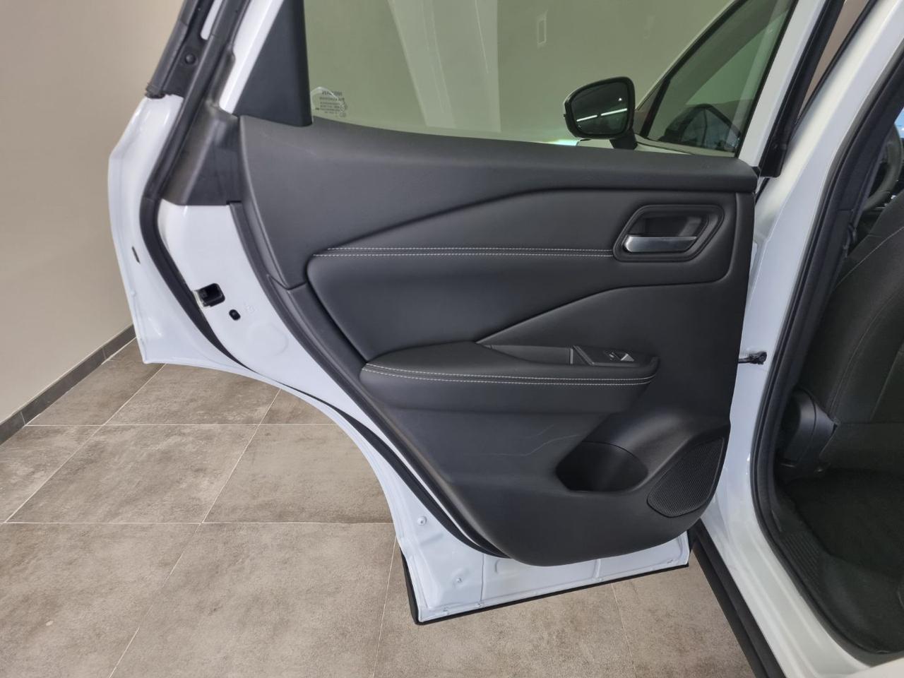 NISSAN Qashqai MHEV 158 CV Xtronic N-Connecta - 28