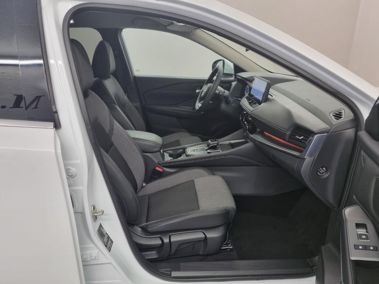 NISSAN Qashqai MHEV 158 CV Xtronic N-Connecta - 8