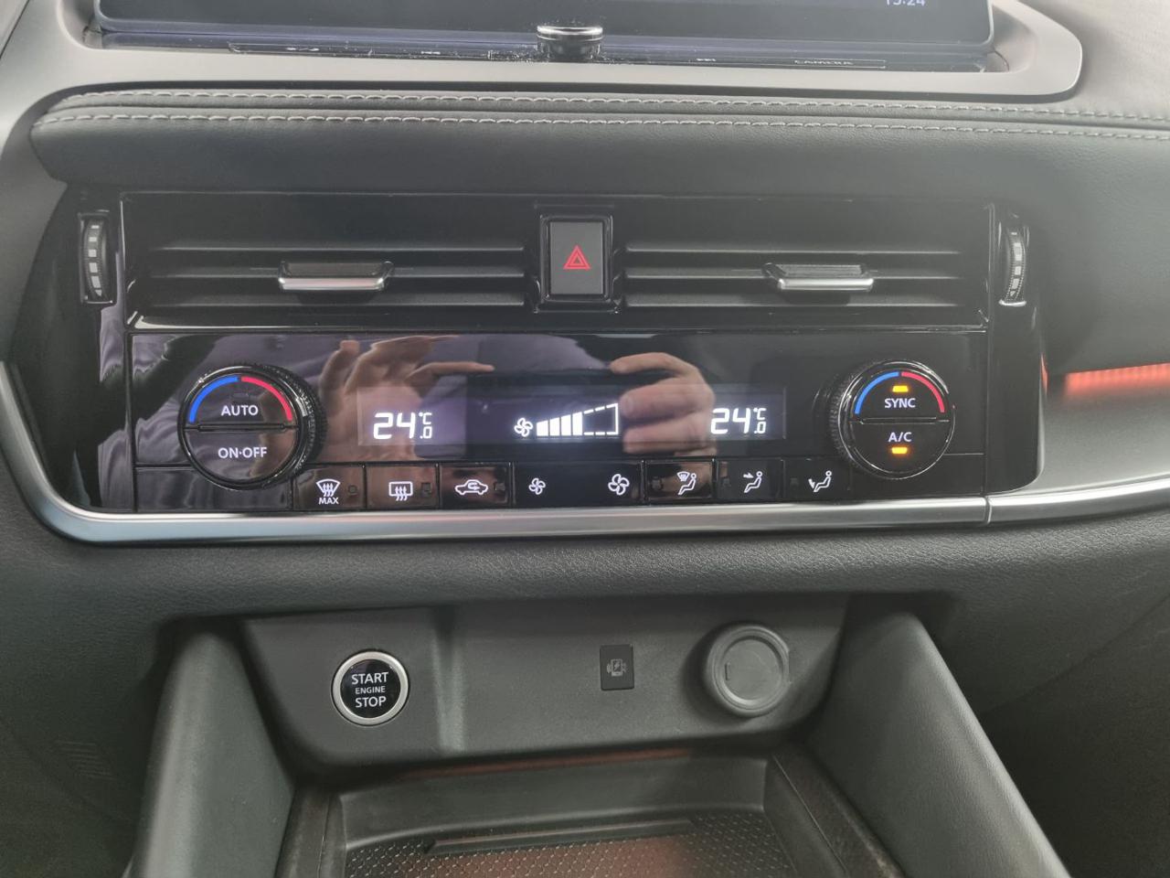 NISSAN Qashqai MHEV 158 CV Xtronic N-Connecta - 13