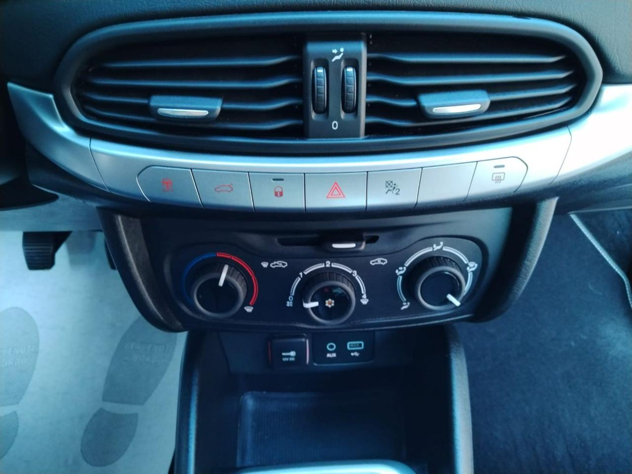 FIAT Tipo 1.4 95 cv. 4 porte Easy - solo KM. 20062!! - 17