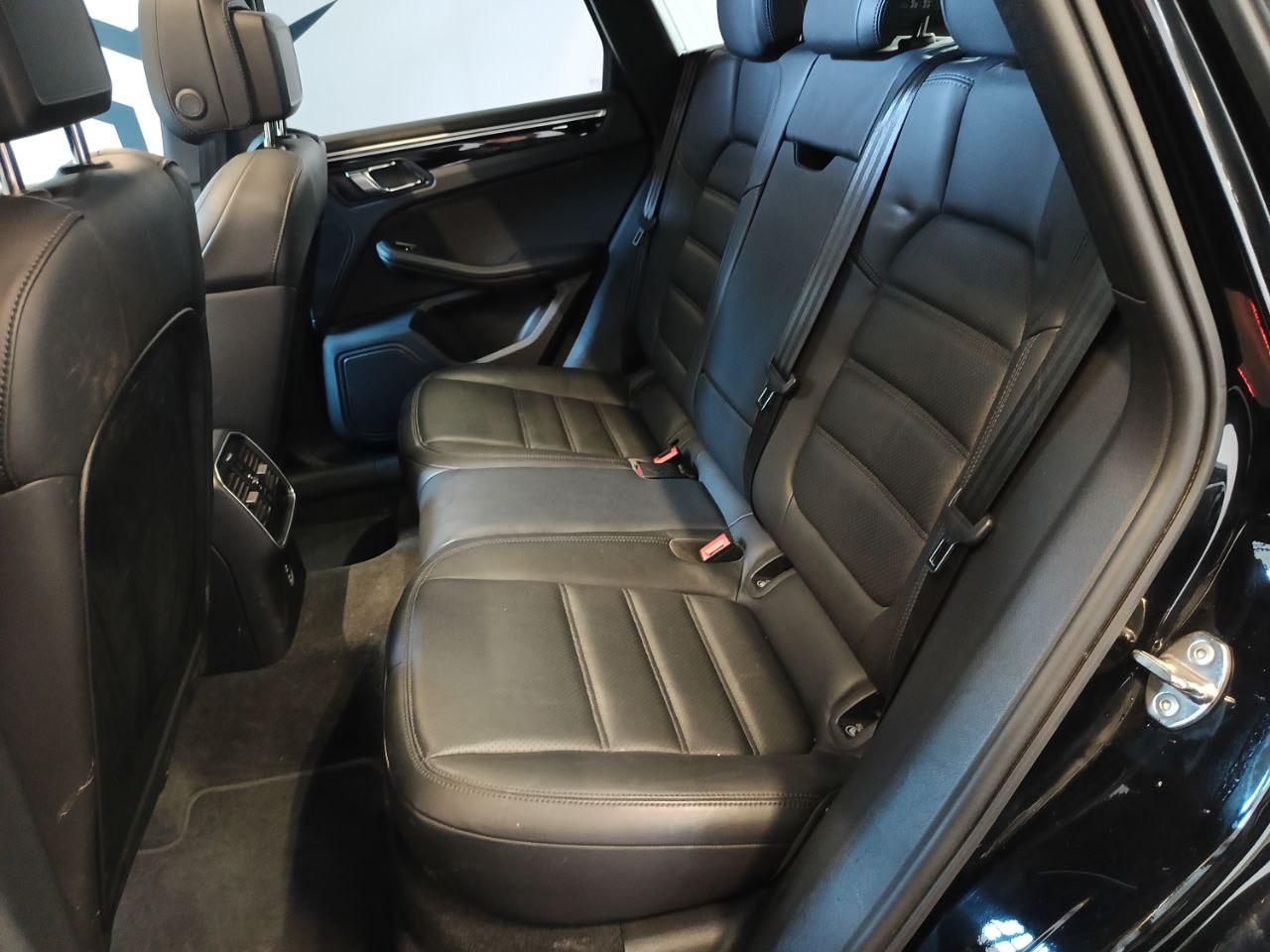 PORSCHE Macan 2.0 T - 9