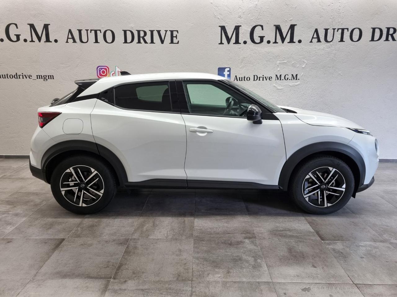 NISSAN Juke 1.0 DIG-T 114 CV DCT N-Connecta - 4