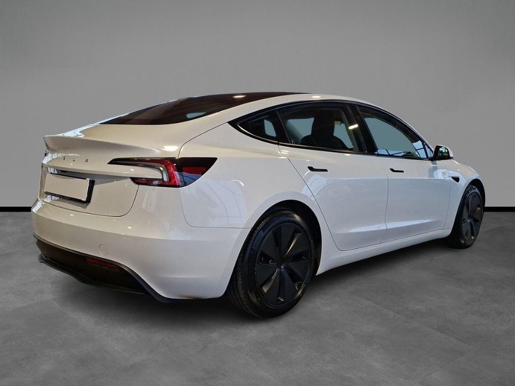 TESLA Model 3 NV35 RWD Premium Aut. - 16