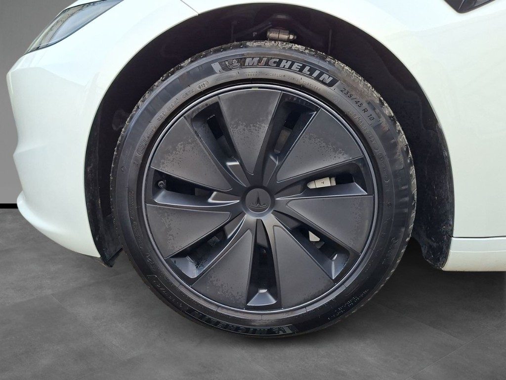 TESLA Model 3 NV35 RWD Premium Aut. - 4