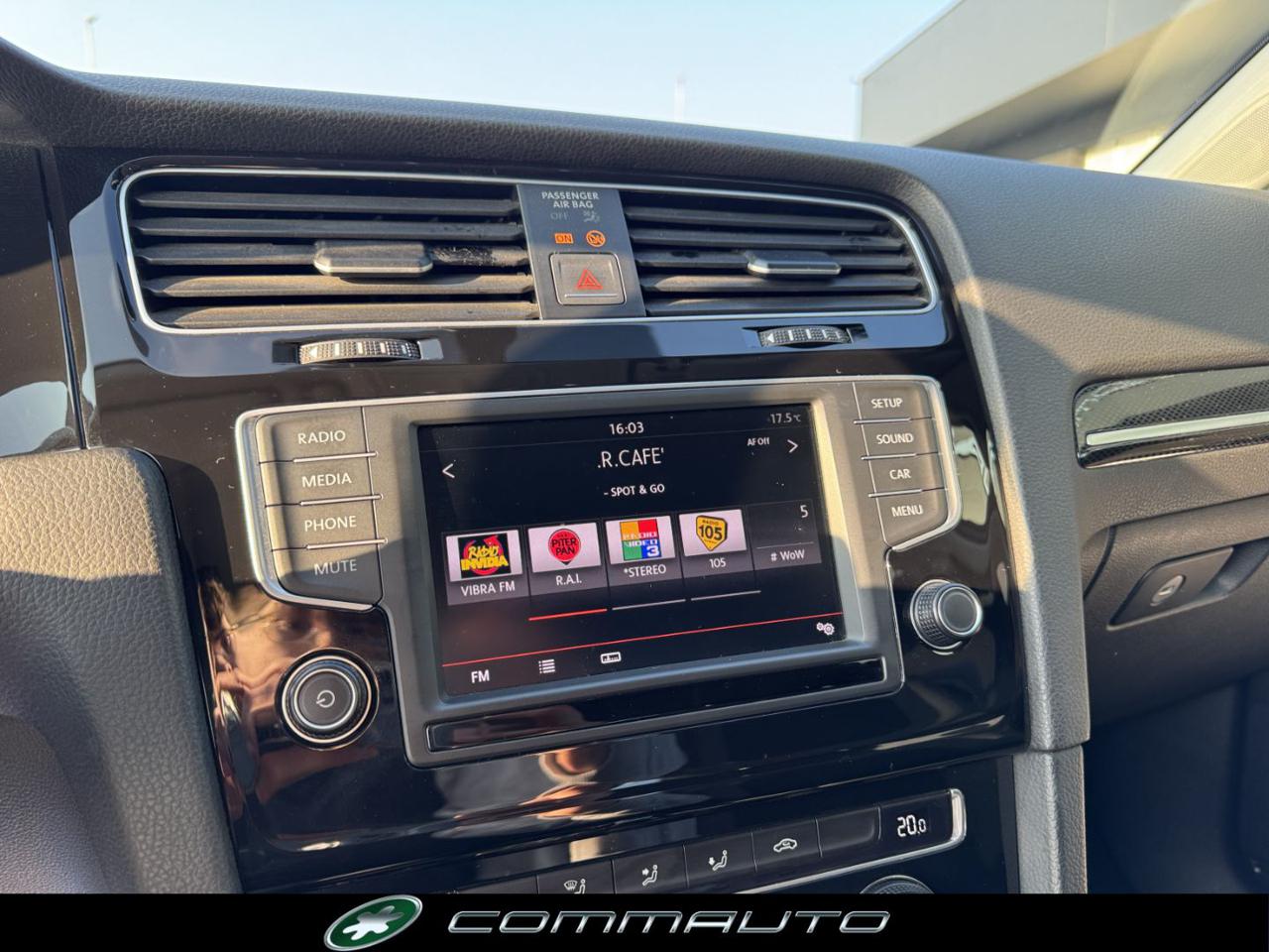 VOLKSWAGEN Golf 1.6 TDI 110 CV DSG 5p. Comfortline BlueMotion Tech - 20