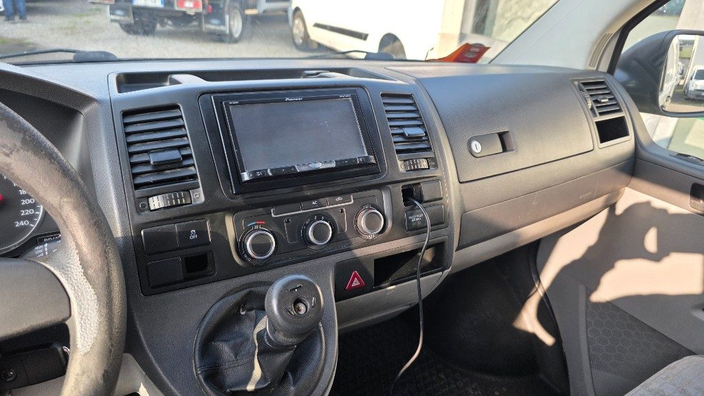 VOLKSWAGEN Transporter 2.0 TDI 84CV PC Furgone BMT - 11