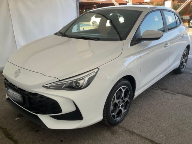 MG MG3 Bianco pastello