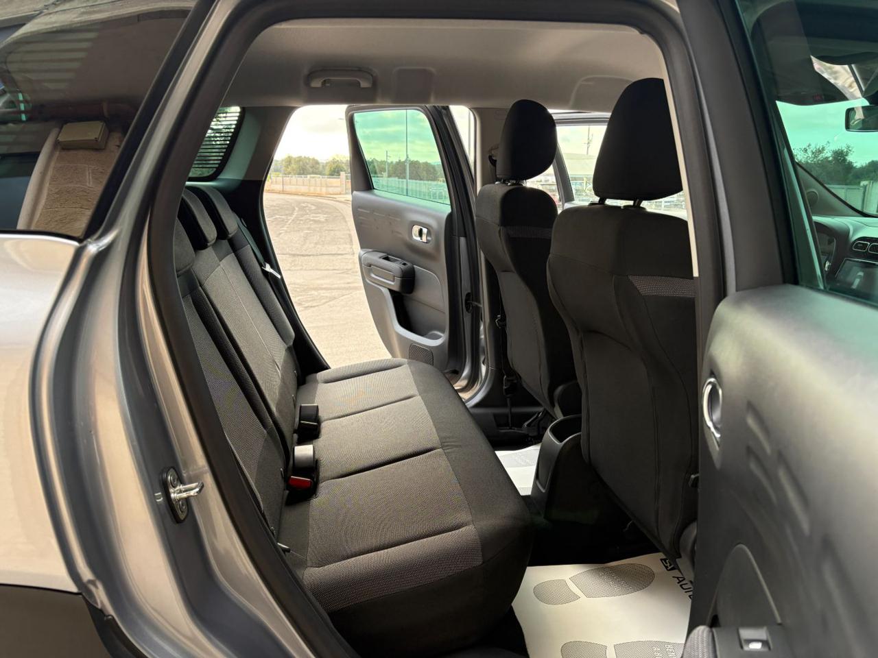 CITROEN C3 Aircross 1.5 BlueHDi 110 S&S Plus - 11