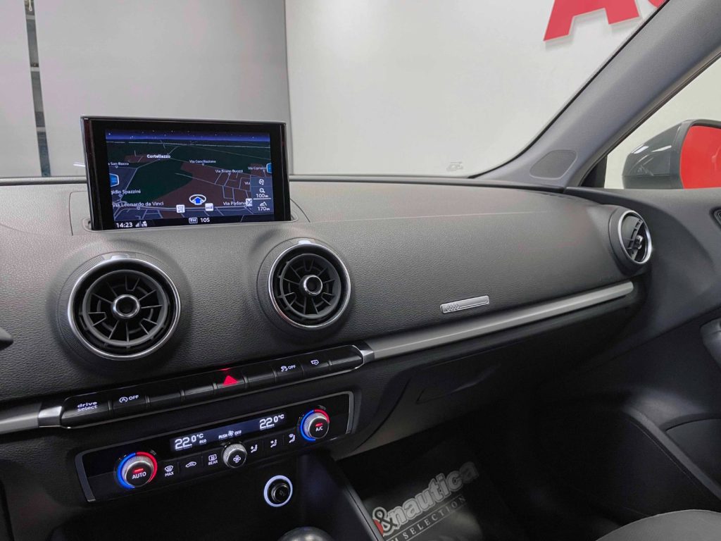 AUDI A3 SPORTBACK 30 1.6 TDI 116CV S-TRONIC - 22