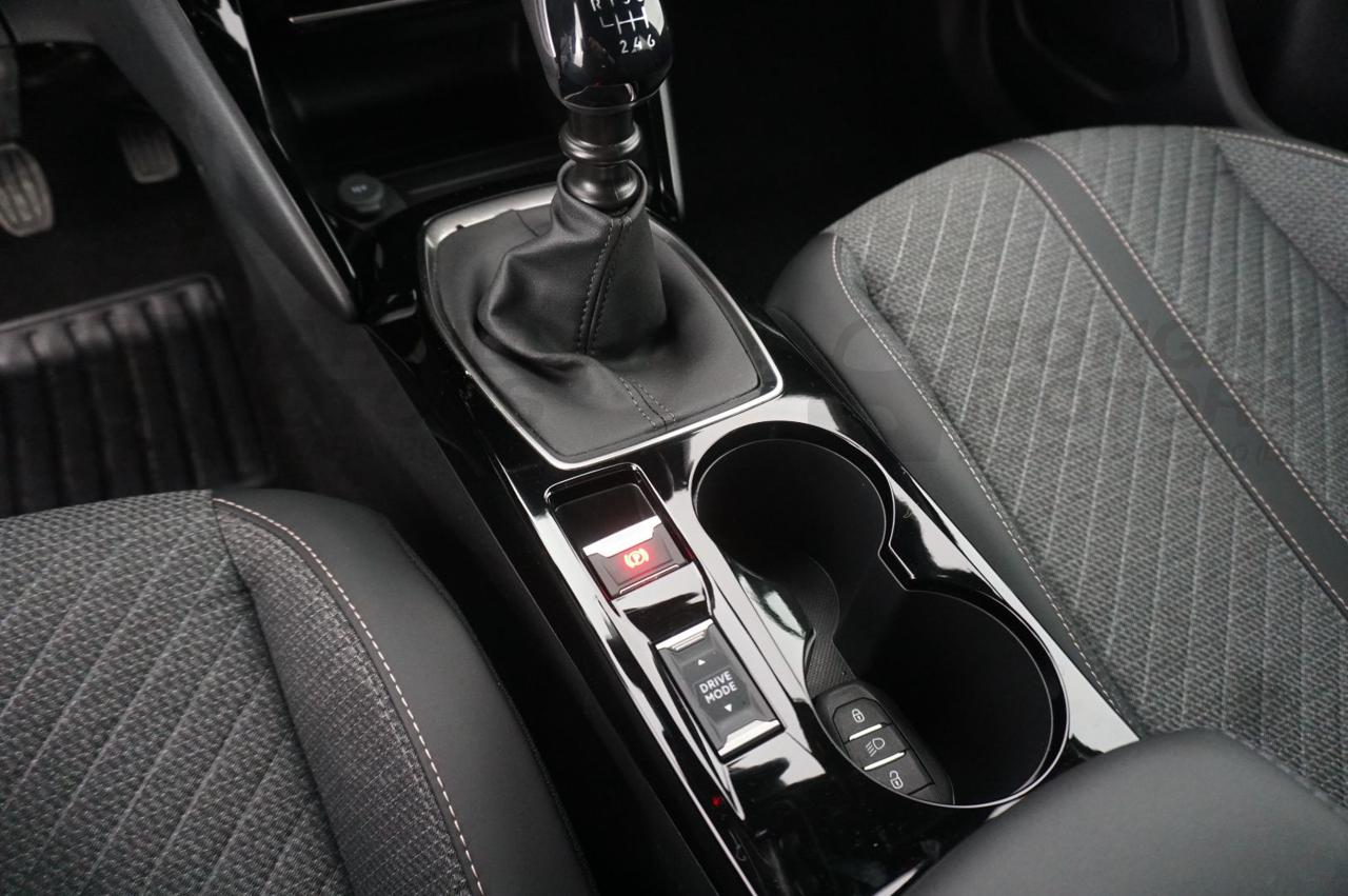 PEUGEOT 2008 1.2 PURETECH 100CV ALLURE - 13