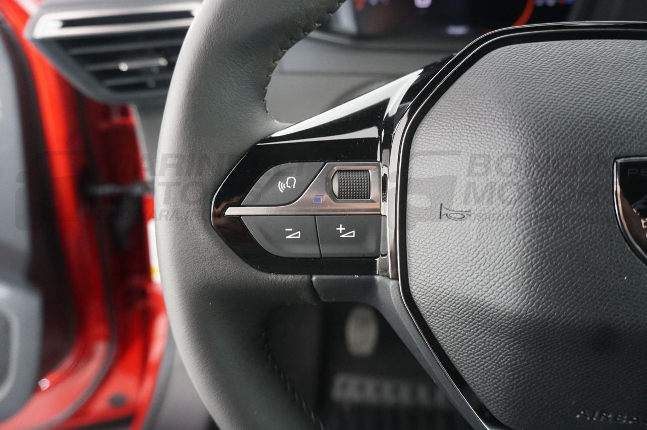 PEUGEOT 2008 1.2 PURETECH 100CV ALLURE - 21