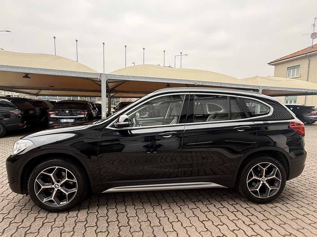 BMW X1 sdrive 18i xLine X LINE TETTO APRIB. TAGLIANDI BMW - 9