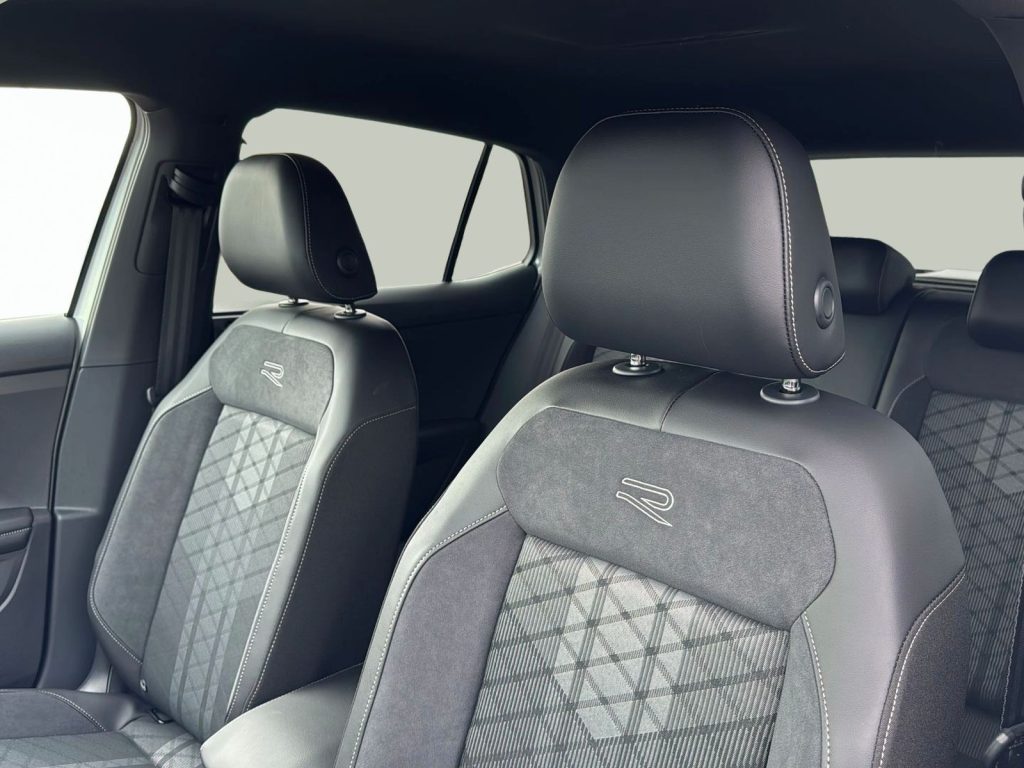 VOLKSWAGEN T-Cross Nuova T-Cross R-Line Plus 1.0 TSI 85 kW (115 CV) D - 10