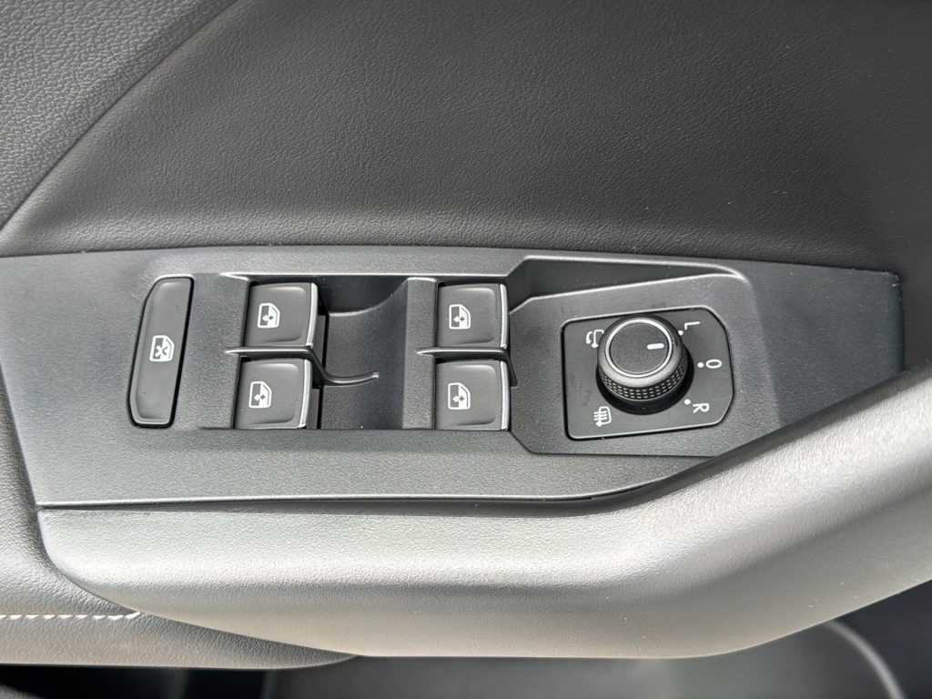 VOLKSWAGEN T-Cross Nuova T-Cross R-Line Plus 1.0 TSI 85 kW (115 CV) D - 13