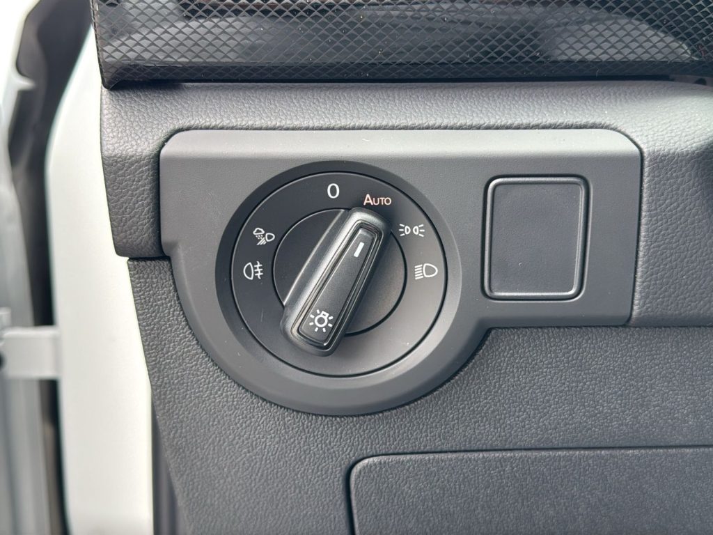 VOLKSWAGEN T-Cross Nuova T-Cross R-Line Plus 1.0 TSI 85 kW (115 CV) D - 14