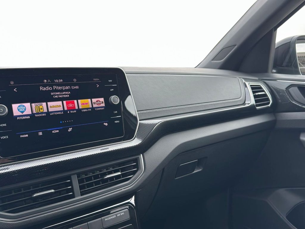 VOLKSWAGEN T-Cross Nuova T-Cross R-Line Plus 1.0 TSI 85 kW (115 CV) D - 22