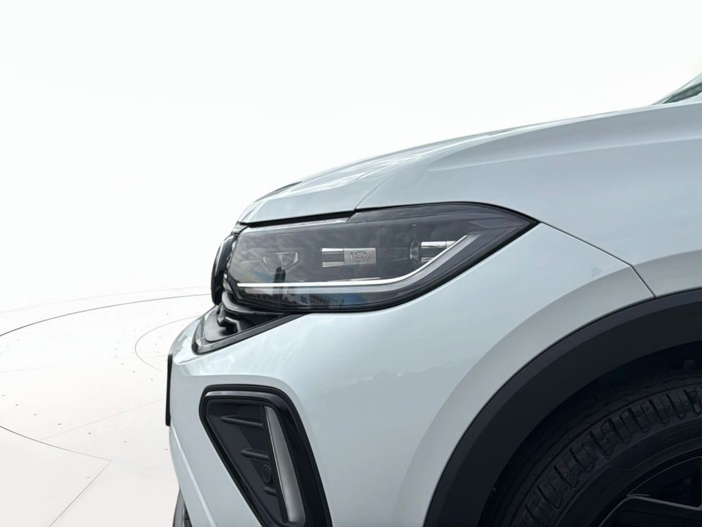 VOLKSWAGEN T-Cross Nuova T-Cross R-Line Plus 1.0 TSI 85 kW (115 CV) D - 23