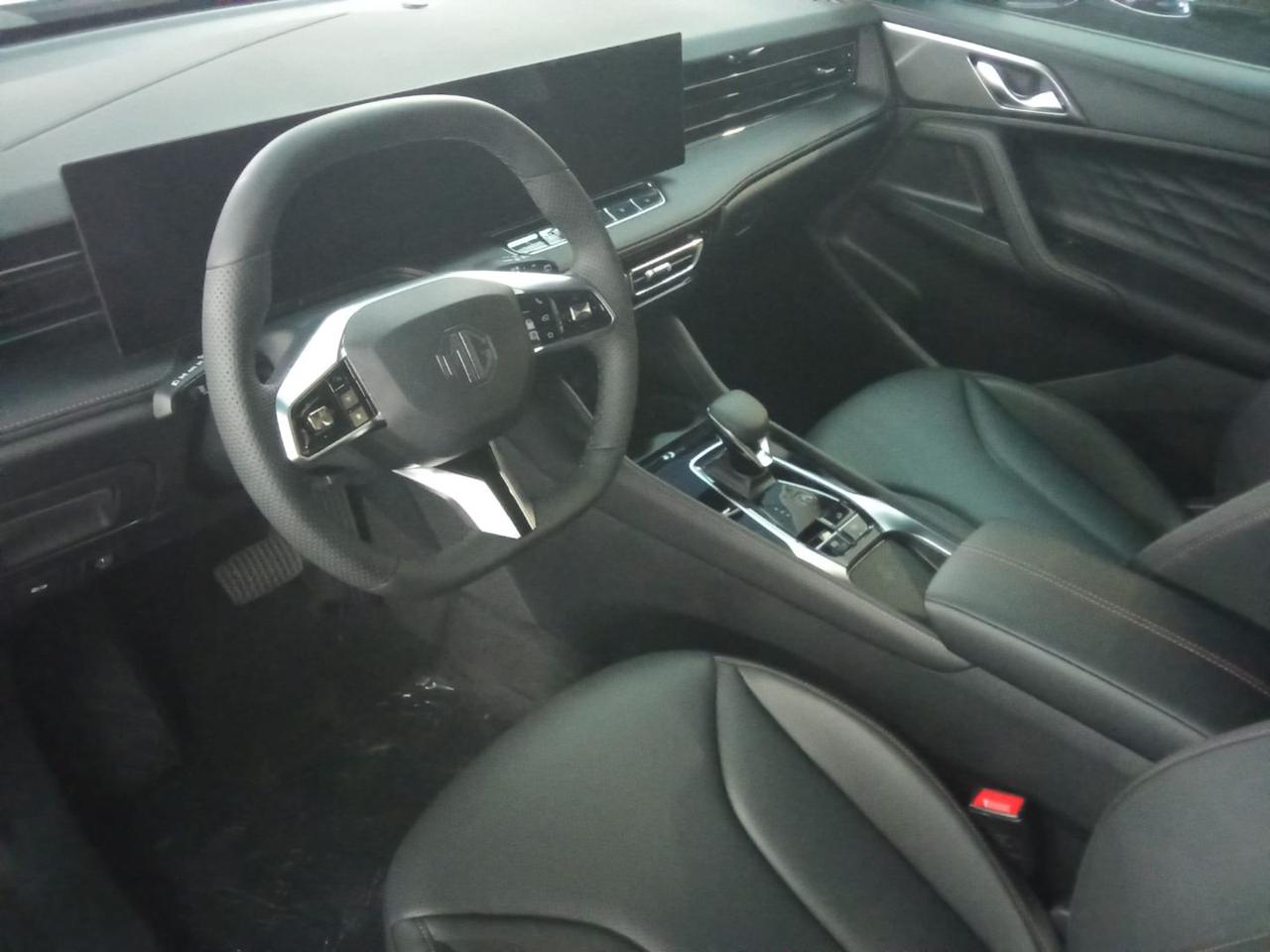 MG HS HEV  224cv Luxury - 9