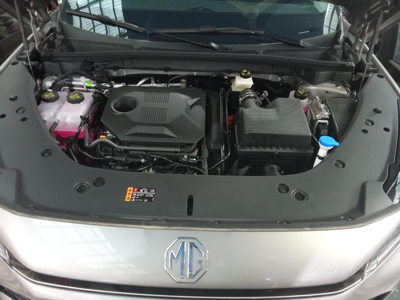 MG HS HEV  224cv Luxury - 22